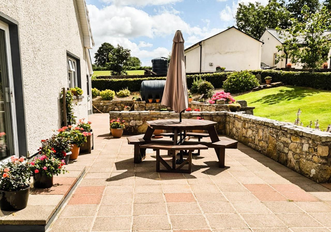 Moat Holiday Rental Lisnaskea ภายนอก รูปภาพ