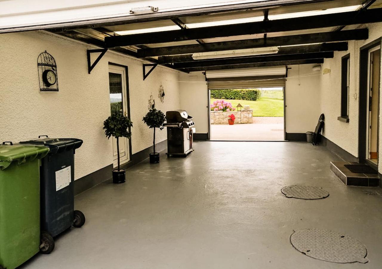 Moat Holiday Rental Lisnaskea ภายนอก รูปภาพ